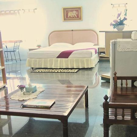 Regent Silom Hotell Bangkok Eksteriør bilde